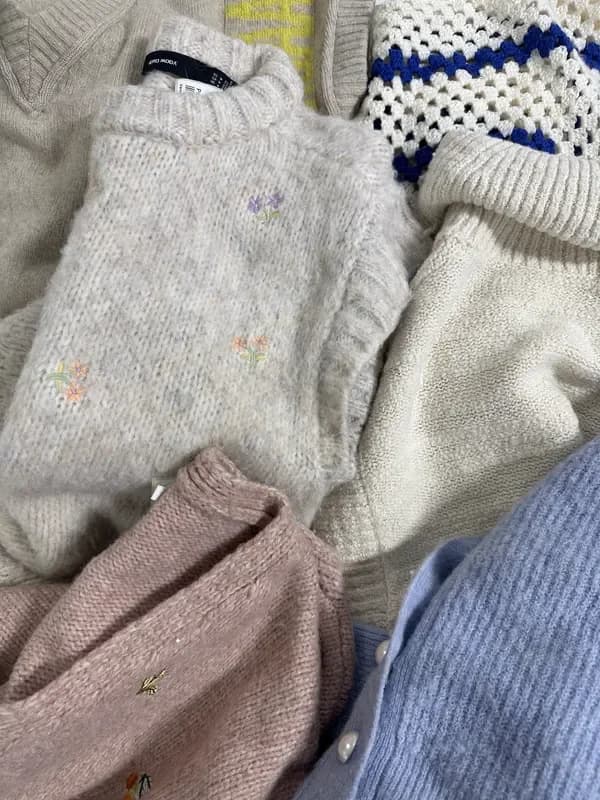 Strik sweaters nærbillede hos Lidkøb secondhand